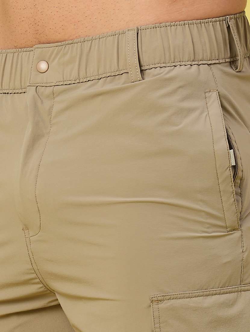 men solid mid rise regular fit cargo  - 22179571 -  Standard Image - 4