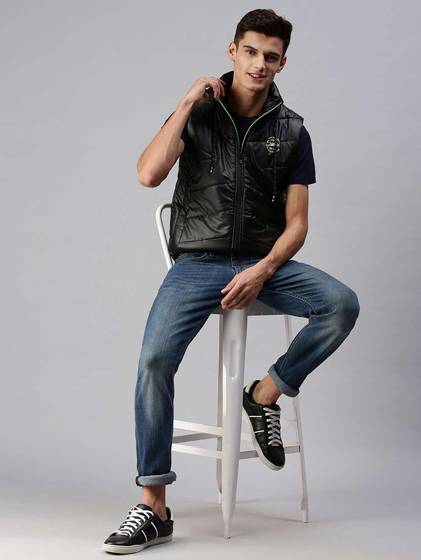 men solid sleeveless regular fit puffer jacket - 22179926 -  Standard Image - 4