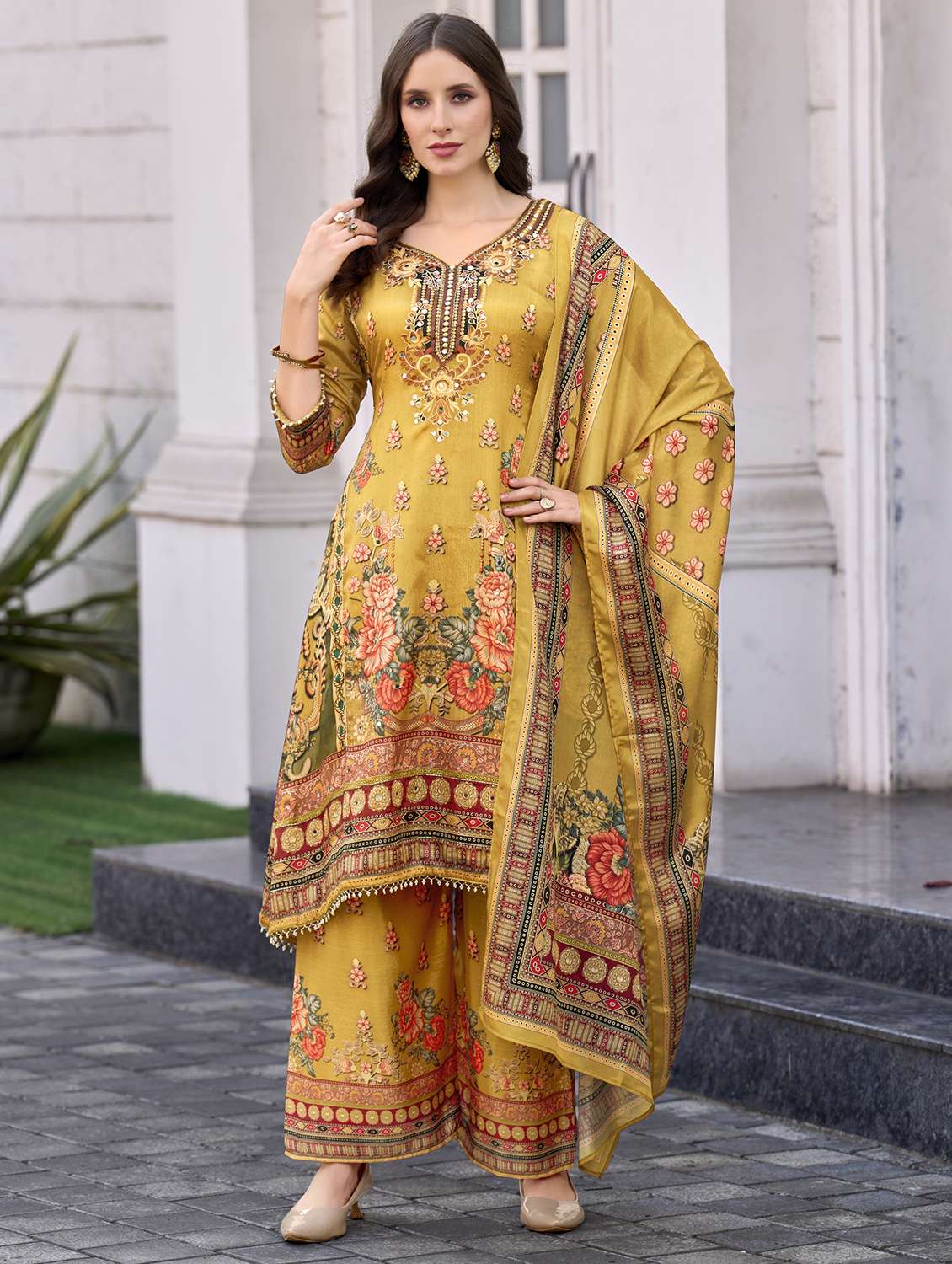 women floral three quarter sleeve kurta palazzo with dupatta set - 22179933 -  Standard Image - 1