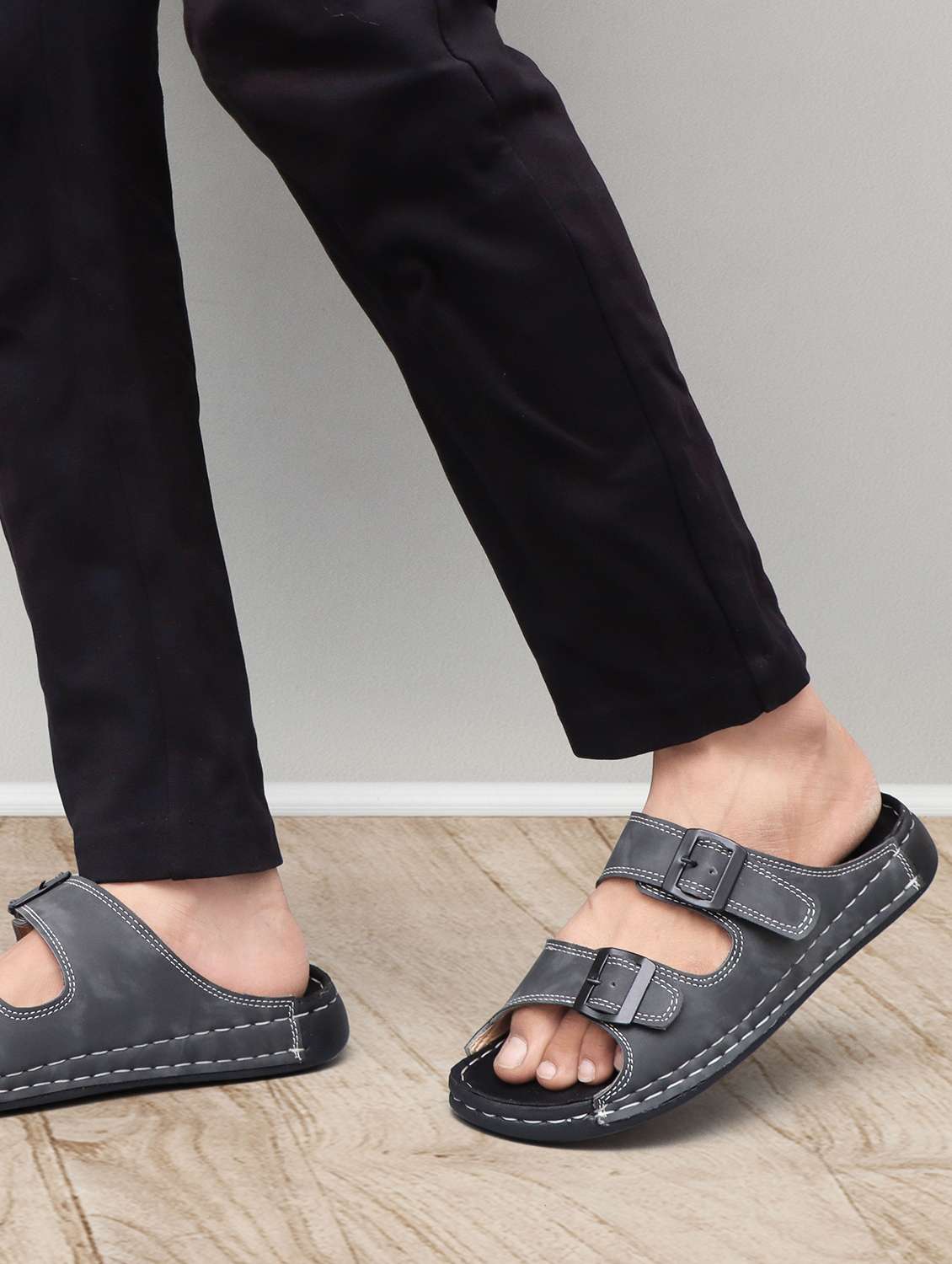 men solid slip on sandal - 22179970 -  Standard Image - 1