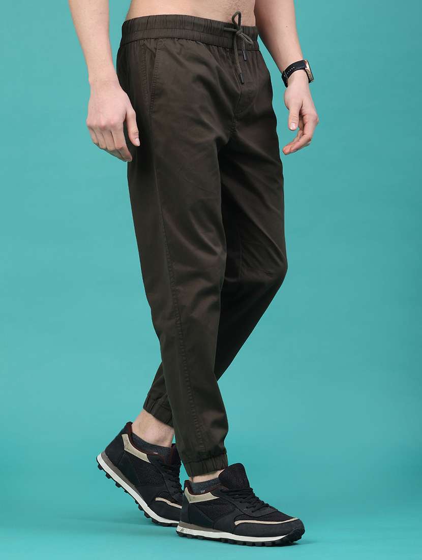 men solid mid rise regular fit jogger - 22180281 -  Standard Image - 1