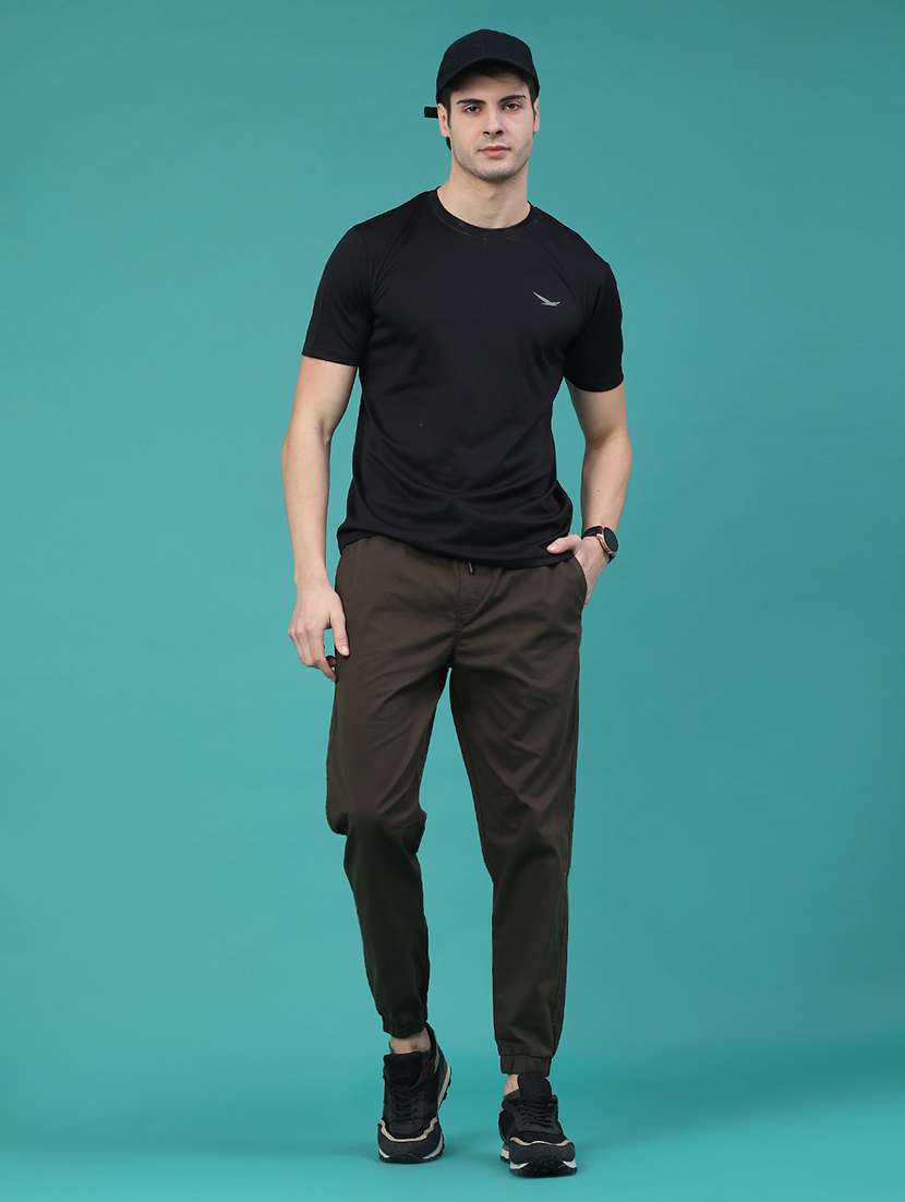 men solid mid rise regular fit jogger - 22180281 -  Standard Image - 4