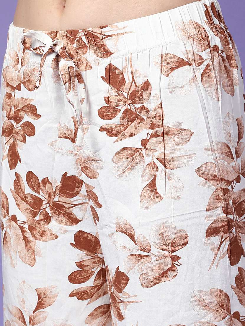 women floral print mid rise capri - 22180348 -  Standard Image - 1
