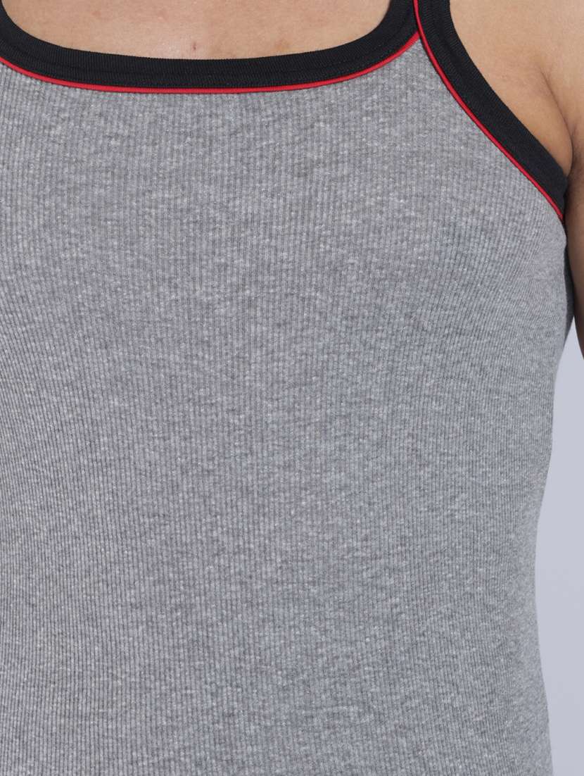 men pack of 5 solid sleeveless vest - 22180989 -  Standard Image - 4