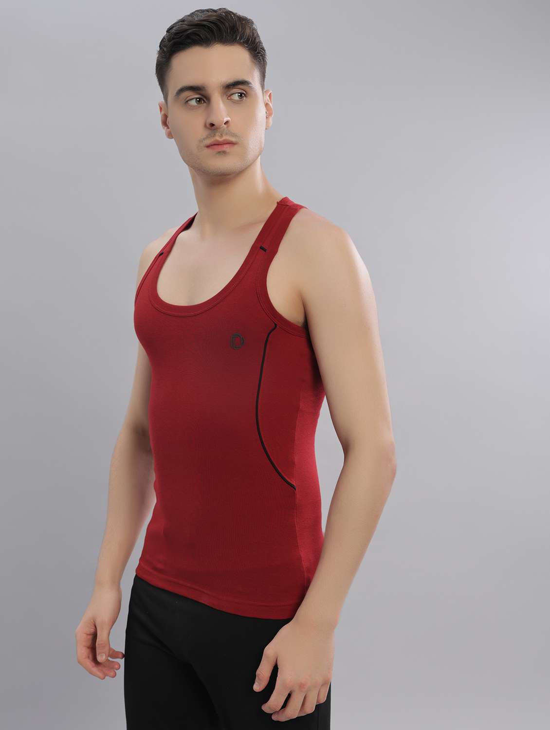 men pack of 4 solid sleeveless vest - 22181100 -  Standard Image - 1