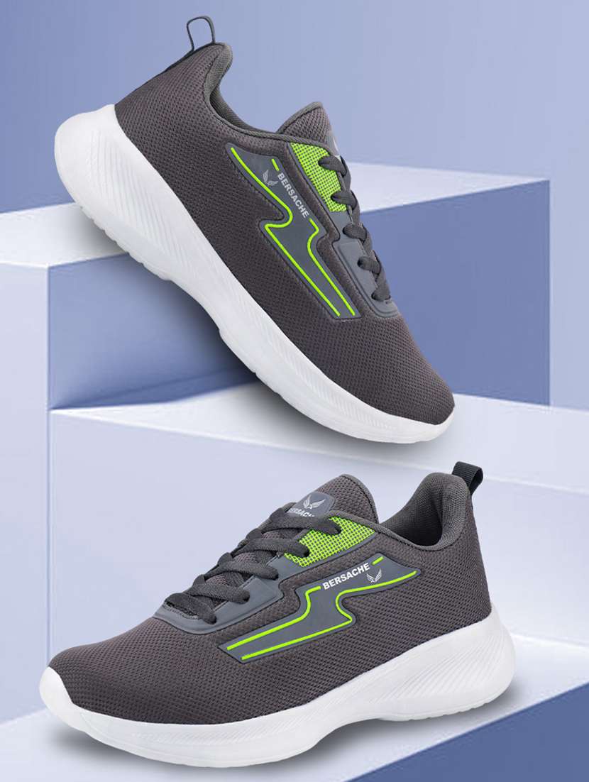 men solid lace up sport shoe