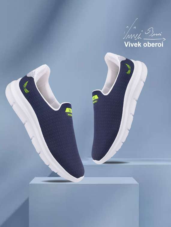 men solid slip on sport shoe