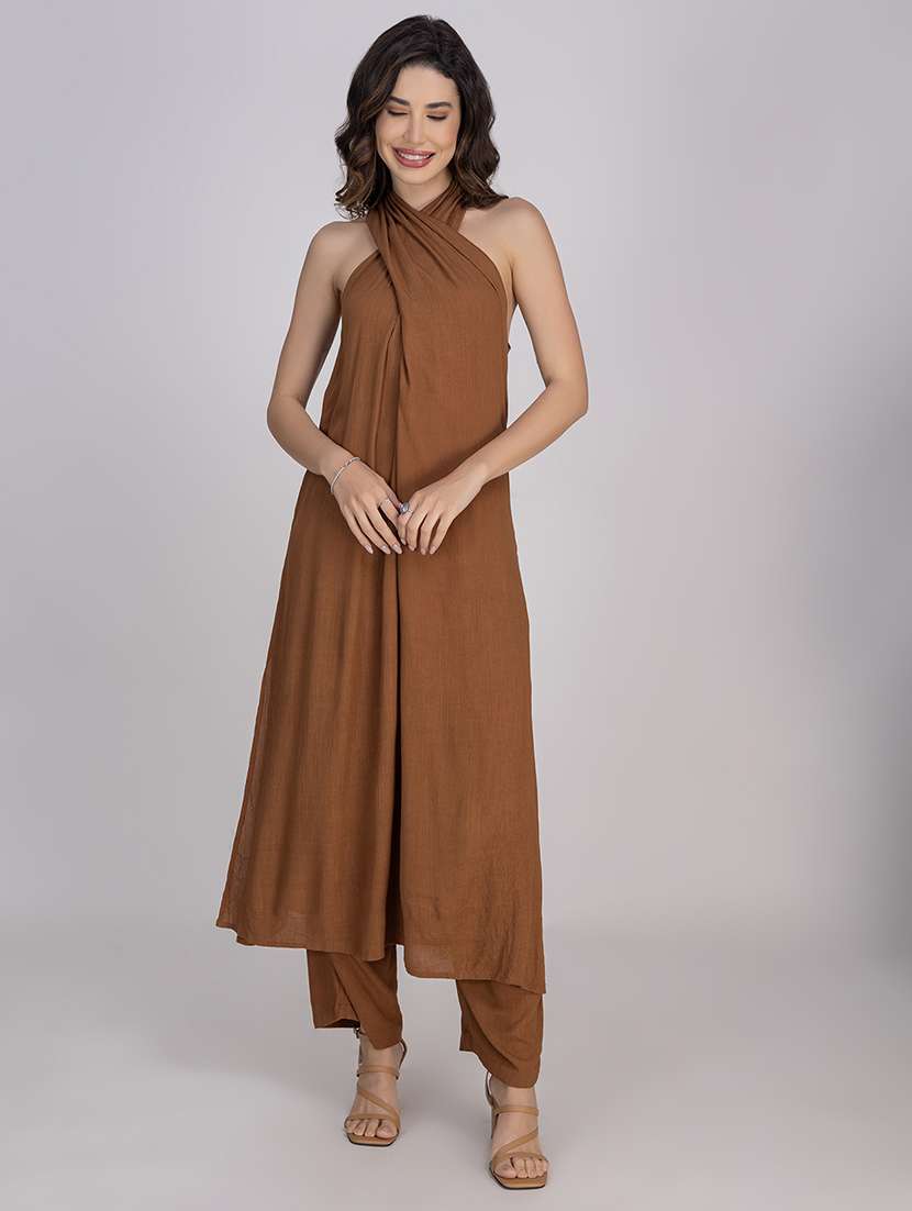 women solid halter neck n flared kurta - 22181387 -  Standard Image - 1
