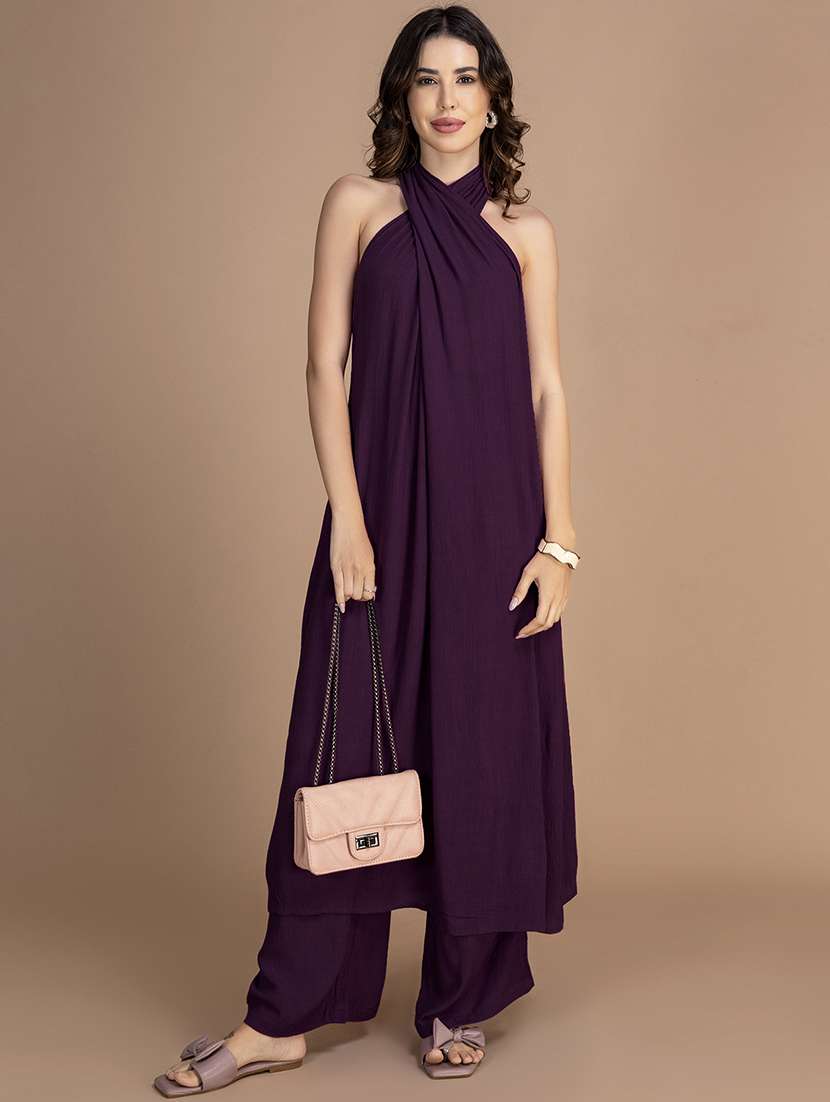 women solid halter neck n flared kurta