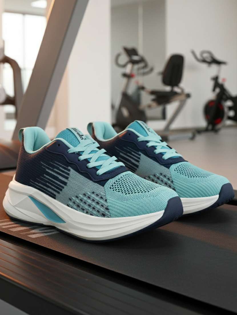 women lace-up sports shoe