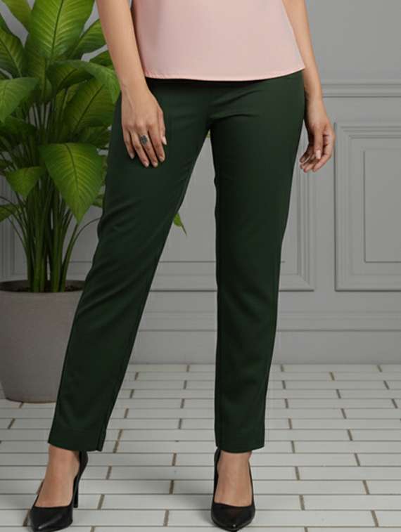 women solid mid rise straight trouser
