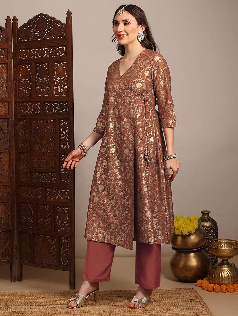 women floral three quarter sleeve kurta pant set - 22182172 -  Standard Image - 1