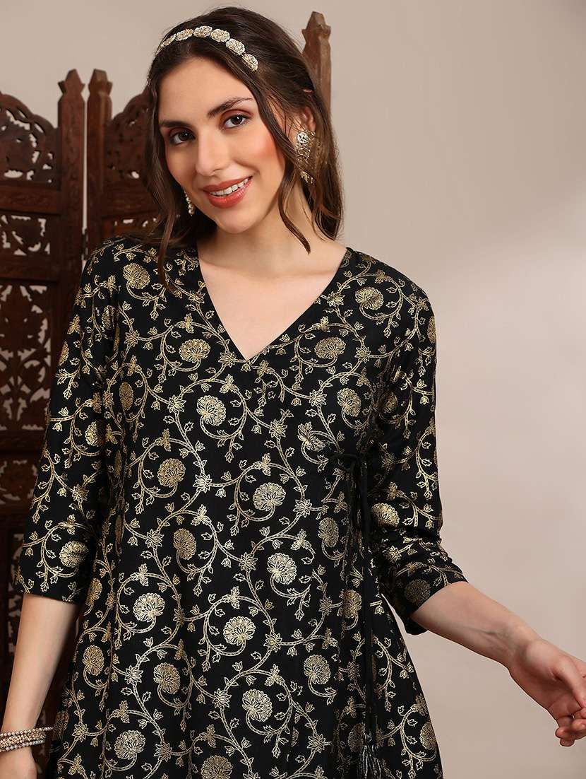 women floral three quarter sleeve kurta pant set - 22182173 -  Standard Image - 4