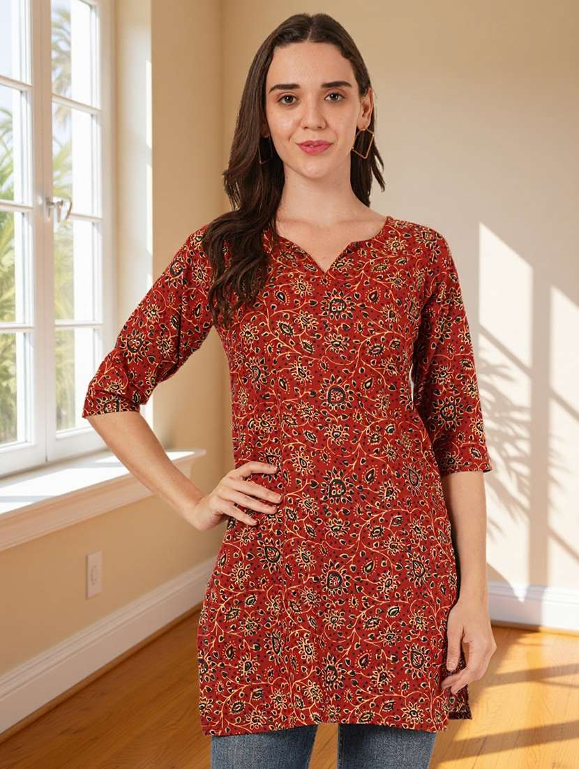 women printed three quarter sleeve straight kurti
