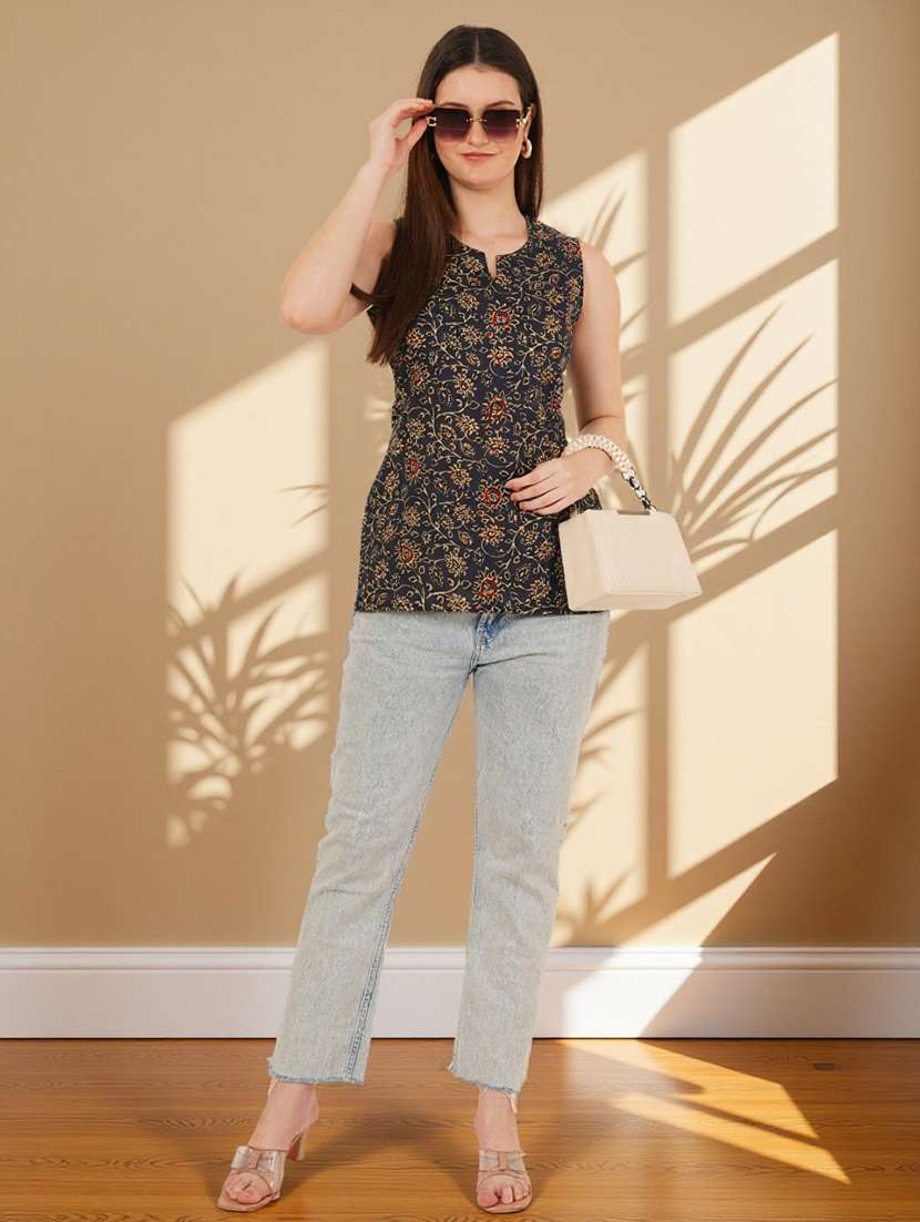 women printed sleeveless straight kurti - 22182793 -  Standard Image - 4