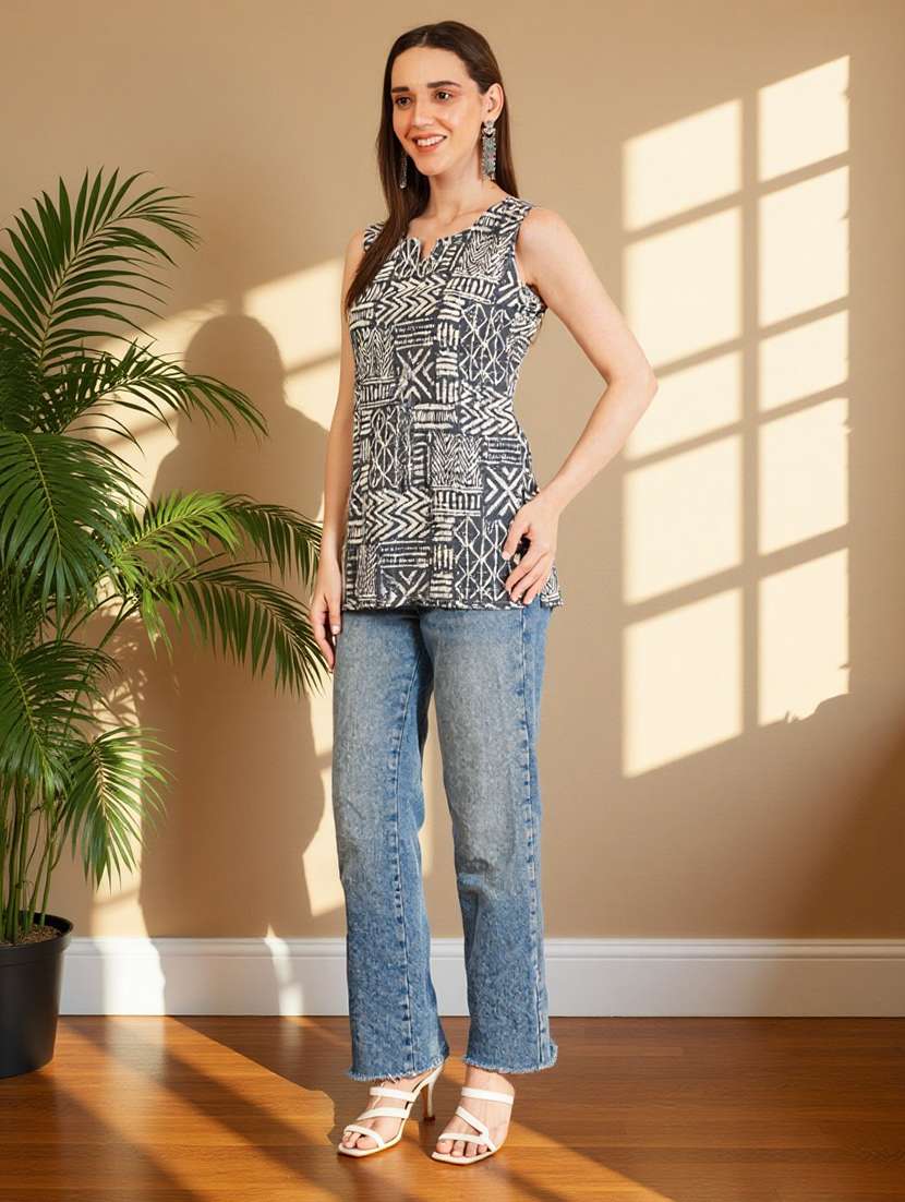 women printed sleeveless straight kurti - 22182800 -  Standard Image - 4