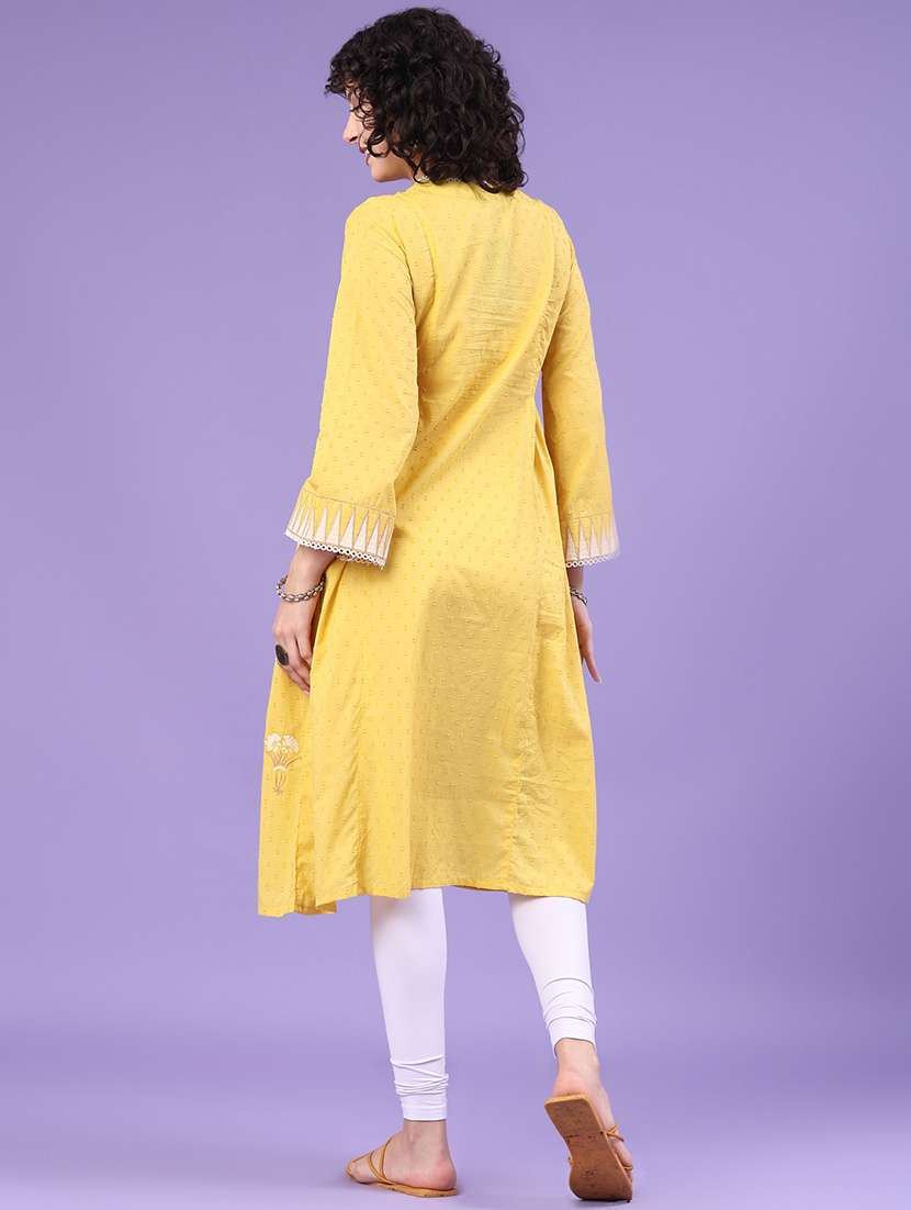 women self design three quarter sleeve a-line kurta - 22183109 -  Standard Image - 4