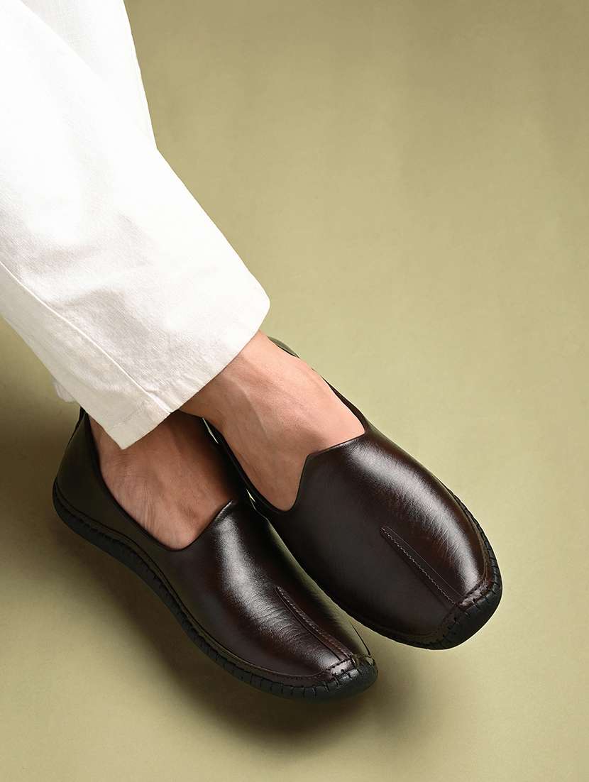 men brown slip on mojari - 22183282 -  Standard Image - 1