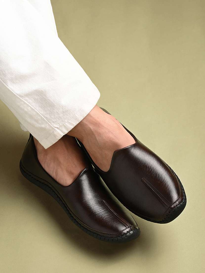 men brown slip on mojari - 22183282 -  Standard Image - 1