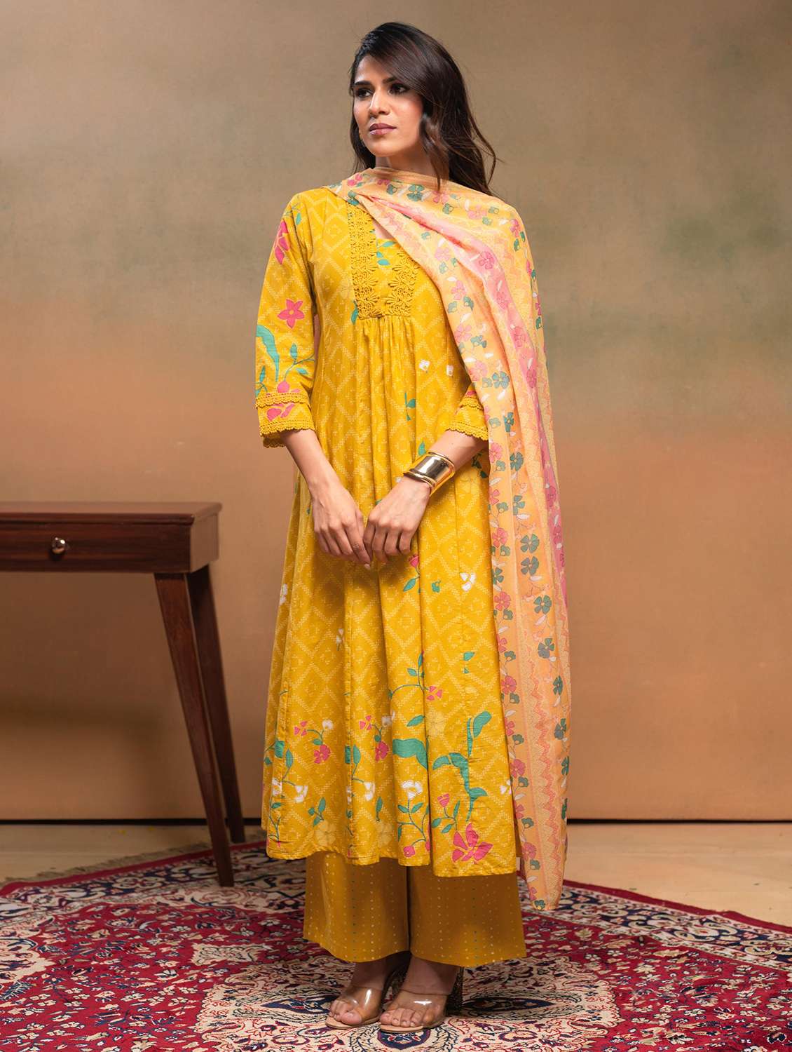 women printed three quarter sleeve kurta pant with dupatta set - 22183373 -  Standard Image - 1