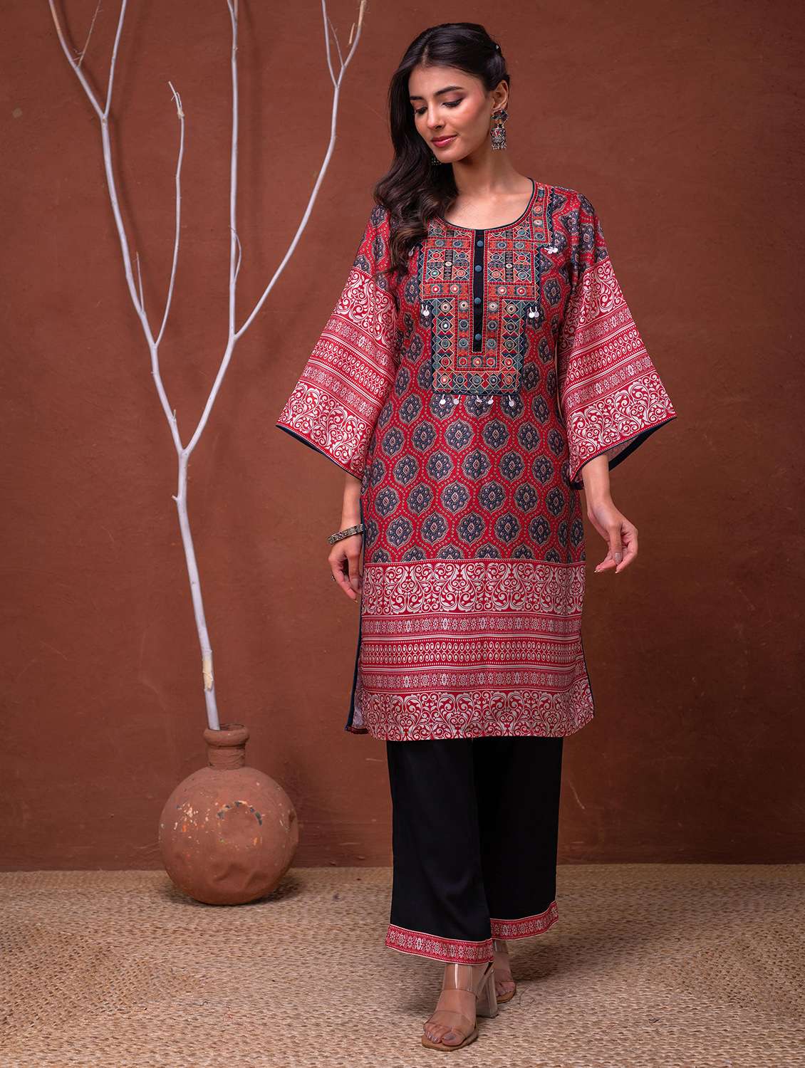 women printed bell sleeve kurta pant set - 22183391 -  Standard Image - 1