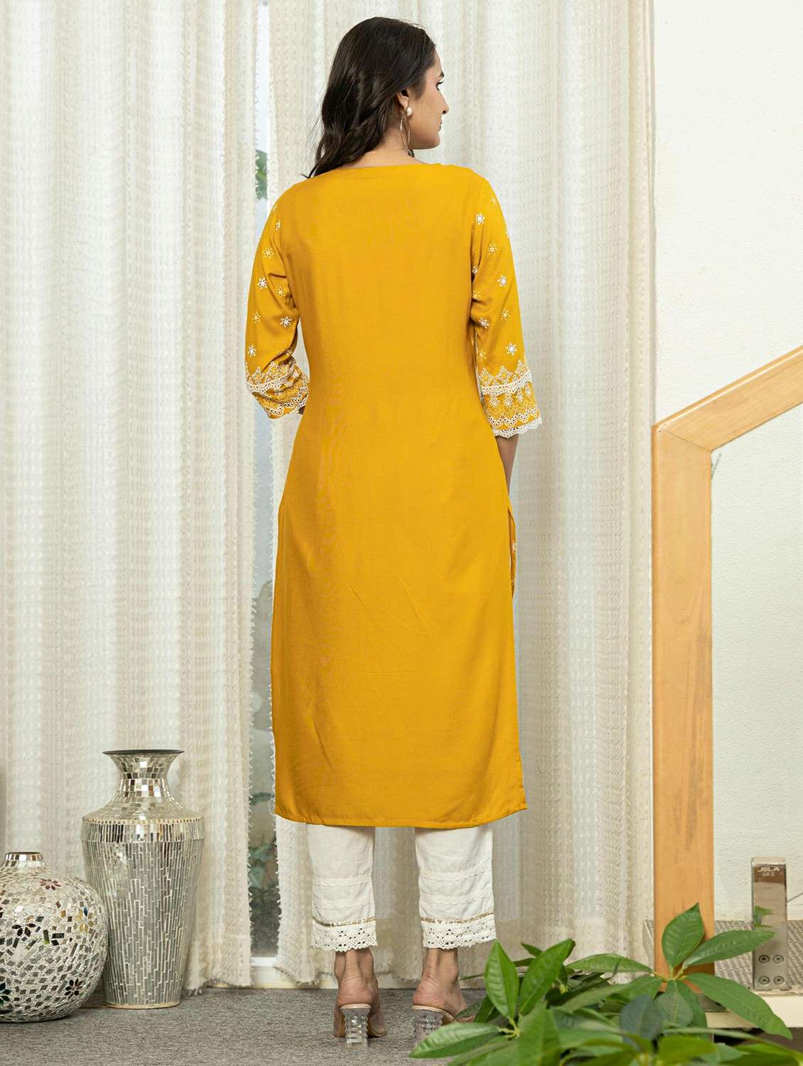 women self design three quarter sleeve straight kurta - 22183443 -  Standard Image - 4