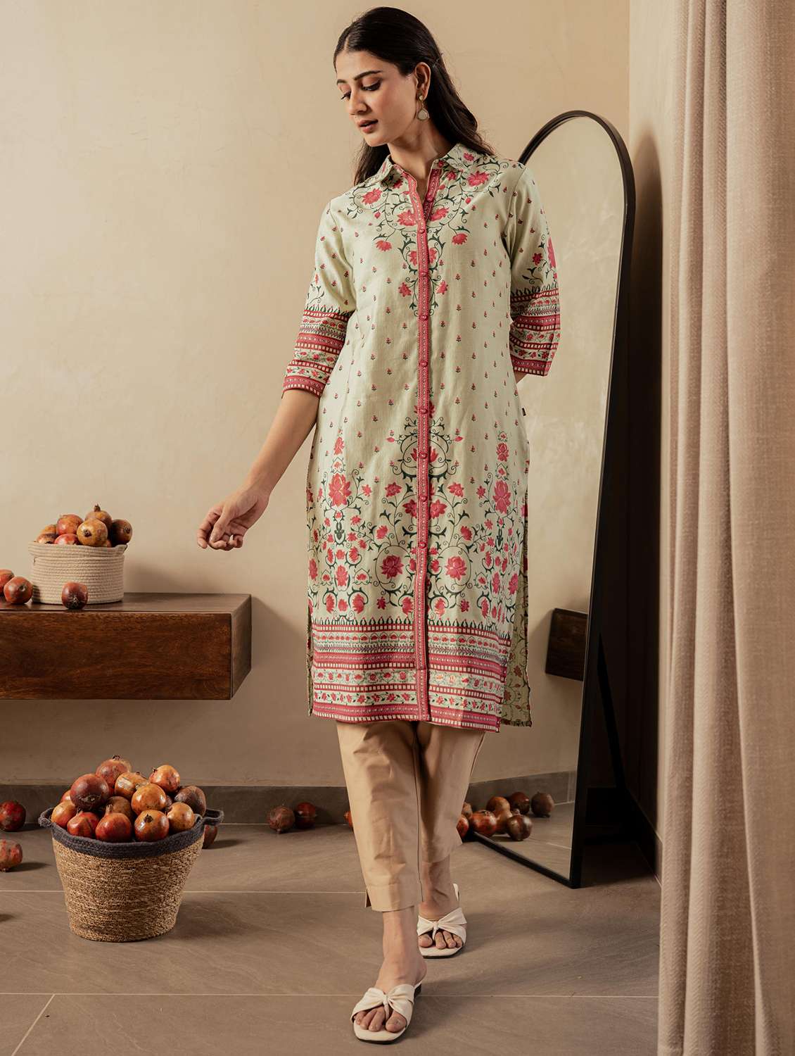women floral three quarter sleeve straight kurta - 22183445 -  Standard Image - 1