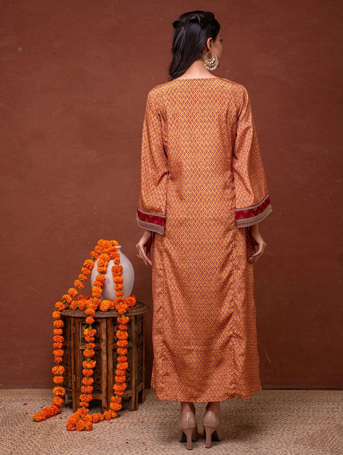 women printed long sleeve straight kurta  - 22183448 -  Standard Image - 4