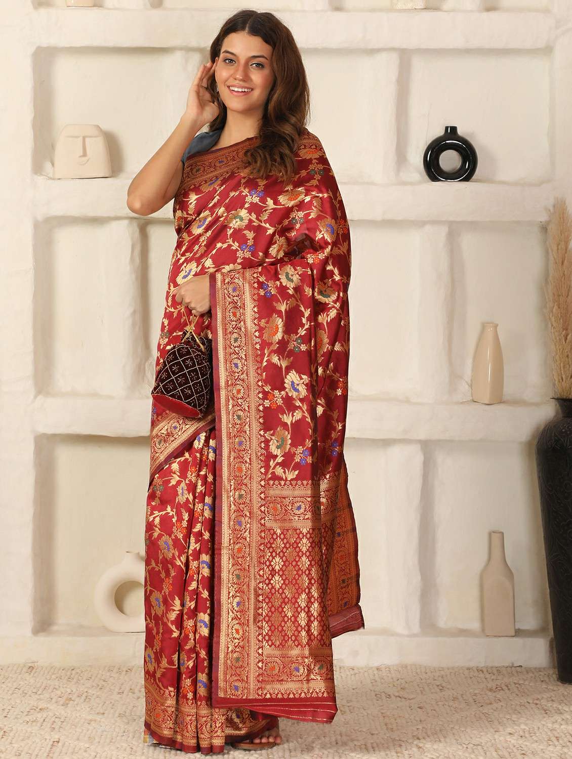 women self design banarasi saree with blouse - 22183711 -  Standard Image - 1