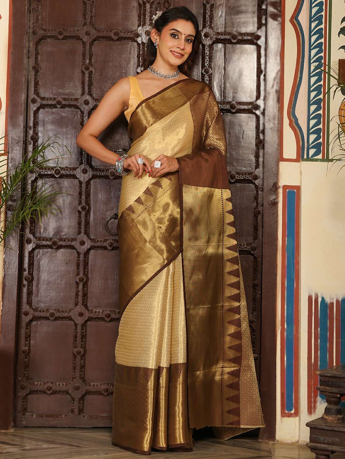 women self design banarasi saree with blouse - 22183718 -  Standard Image - 1