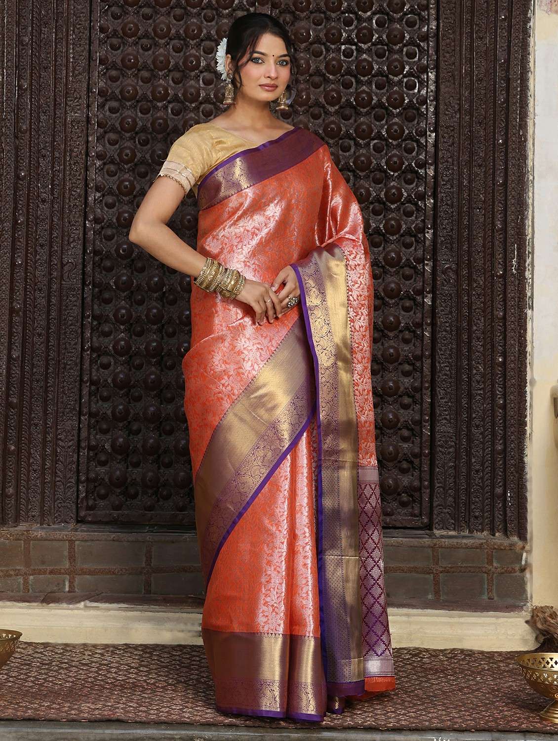 women self design banarasi saree with blouse - 22183733 -  Standard Image - 1