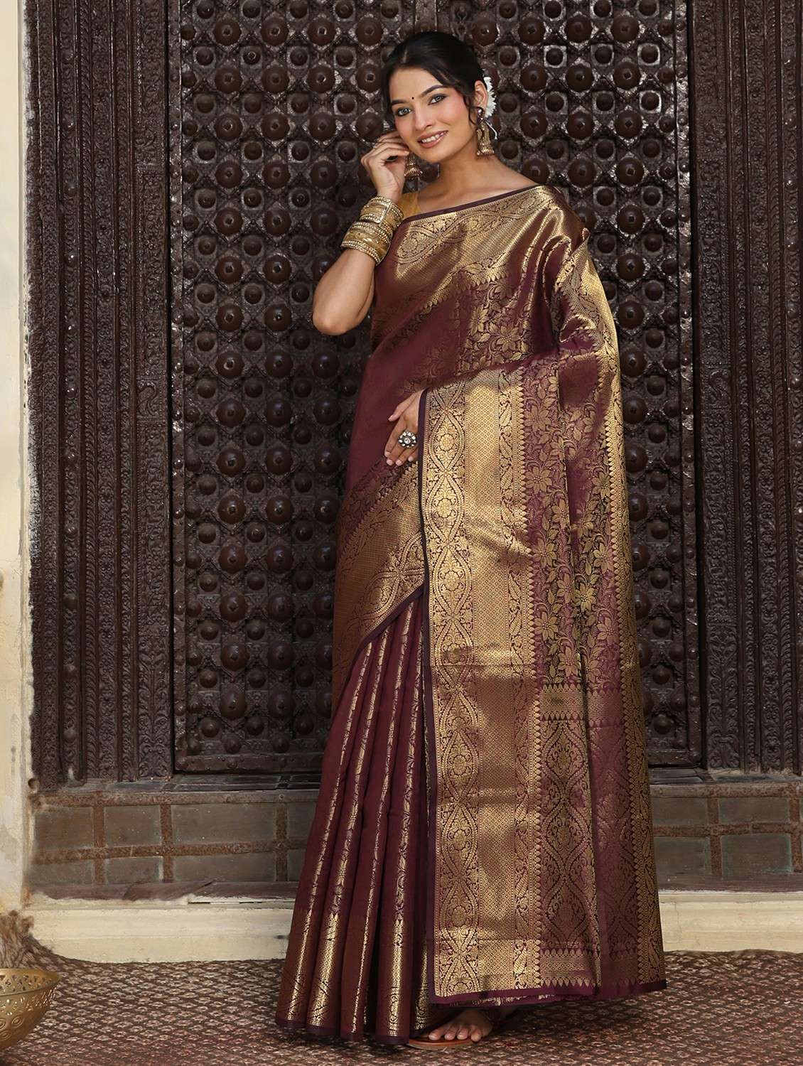 women self design banarasi saree with blouse - 22183735 -  Standard Image - 1