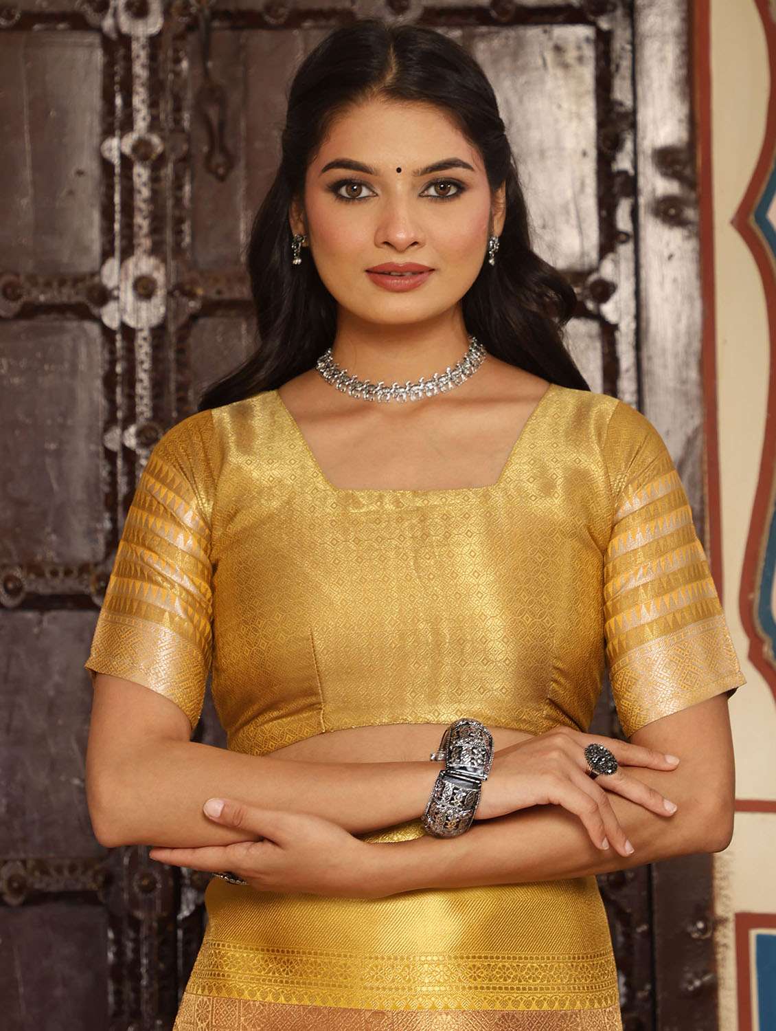 women self design banarasi saree with blouse - 22183740 -  Standard Image - 6