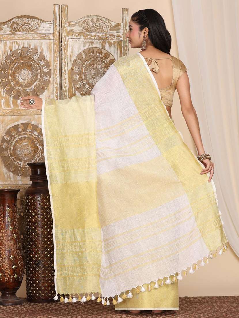 women solid with bordered saree with blouse - 22183742 -  Standard Image - 4