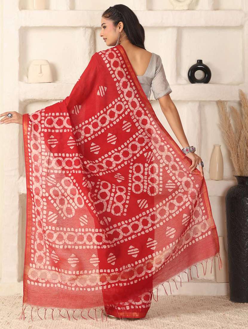 women batik printed saree with blouse - 22183763 -  Standard Image - 4