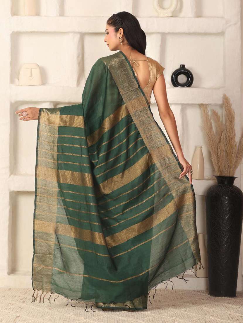 women solid with bordered saree with blouse - 22183771 -  Standard Image - 4