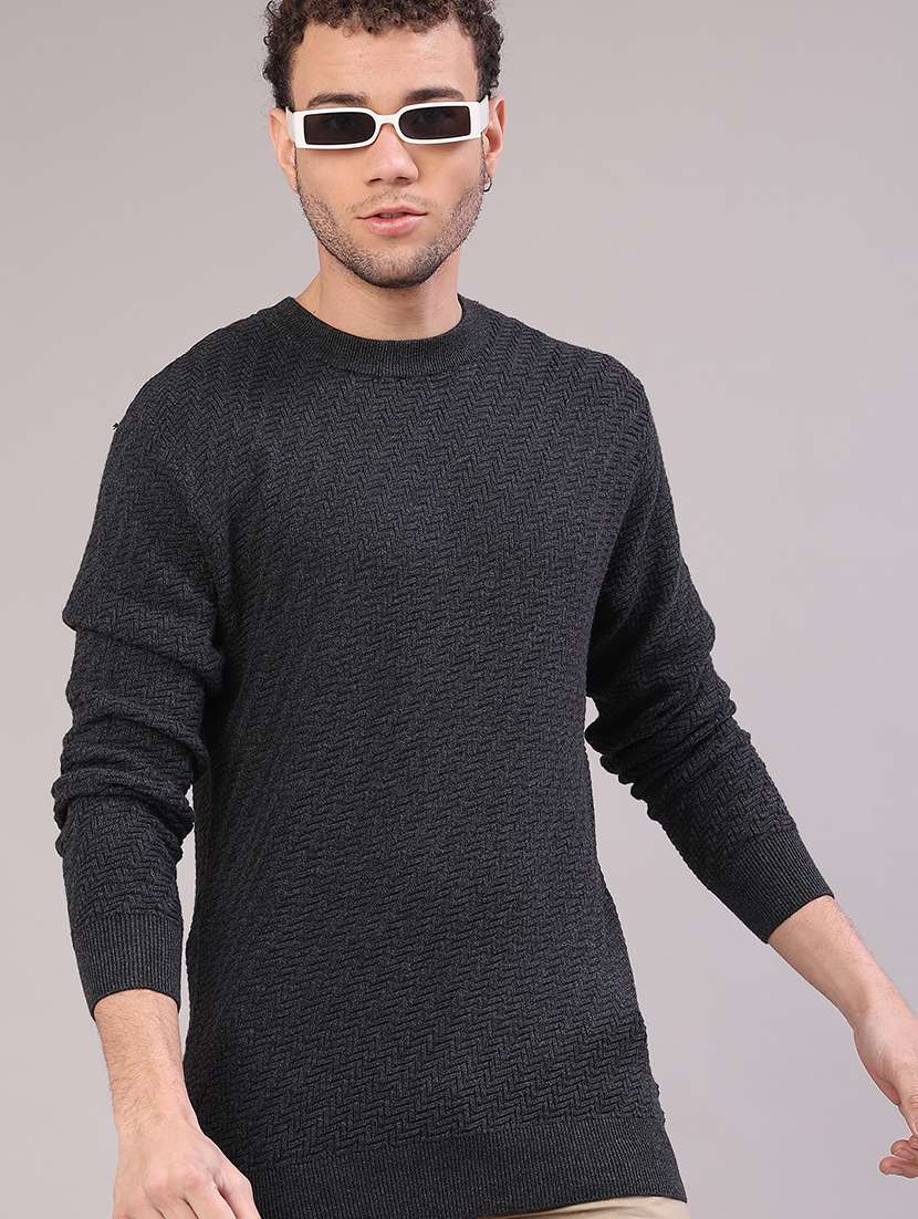 men self design long sleeve regular fit pullover