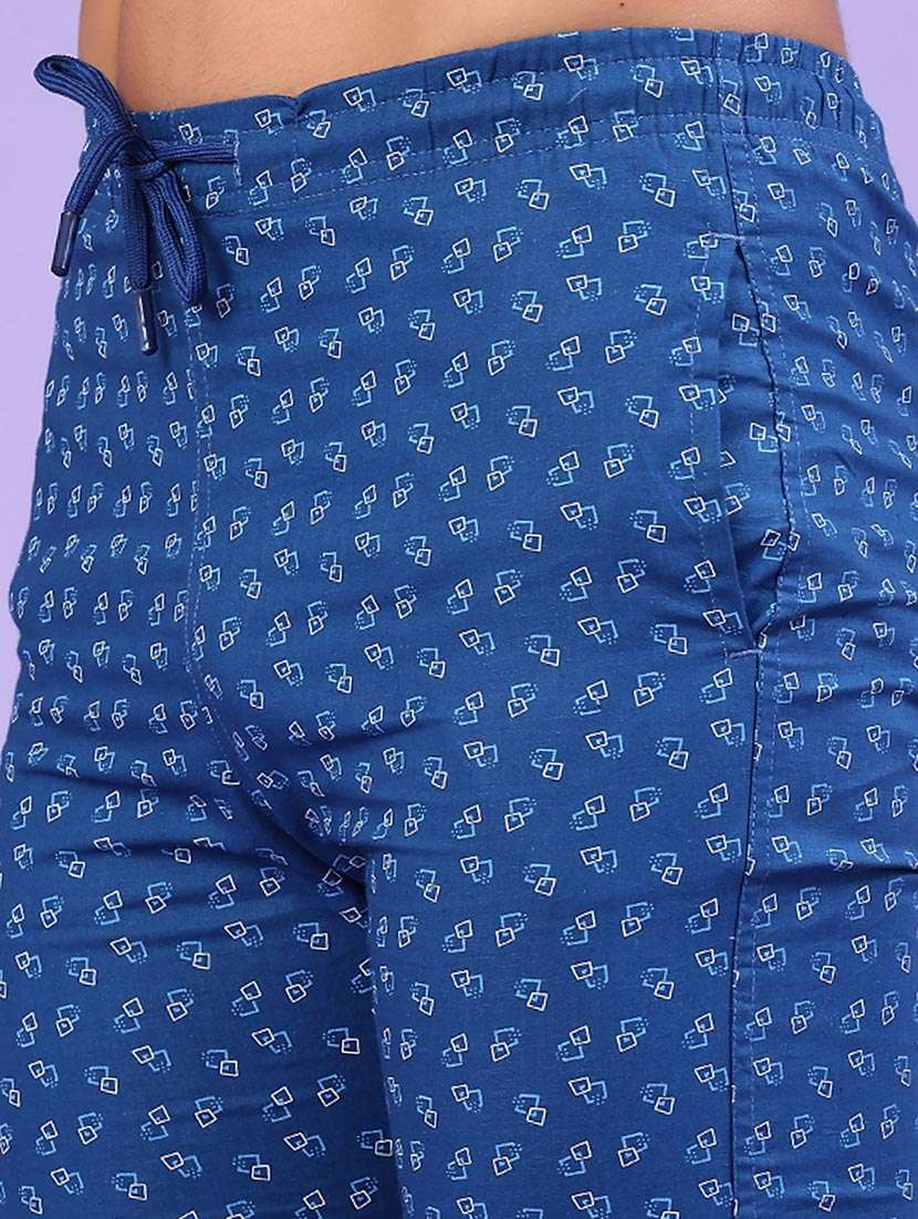 men printed mid rise slim fit three-fourth shorts - 22184016 -  Standard Image - 1