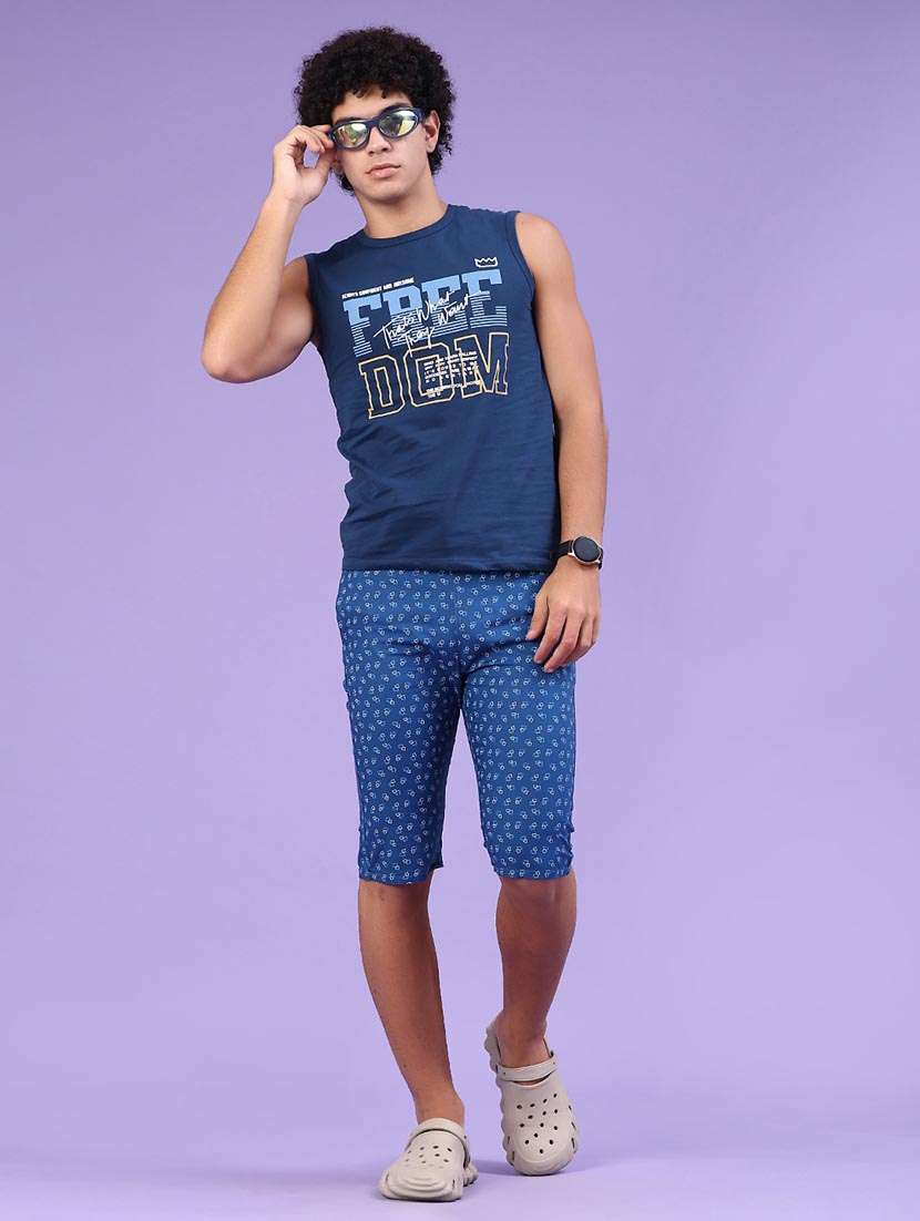 men printed mid rise slim fit three-fourth shorts - 22184016 -  Standard Image - 4