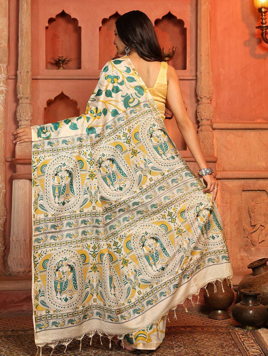 women printed casual wear saree with blouse - 22184299 -  Standard Image - 4