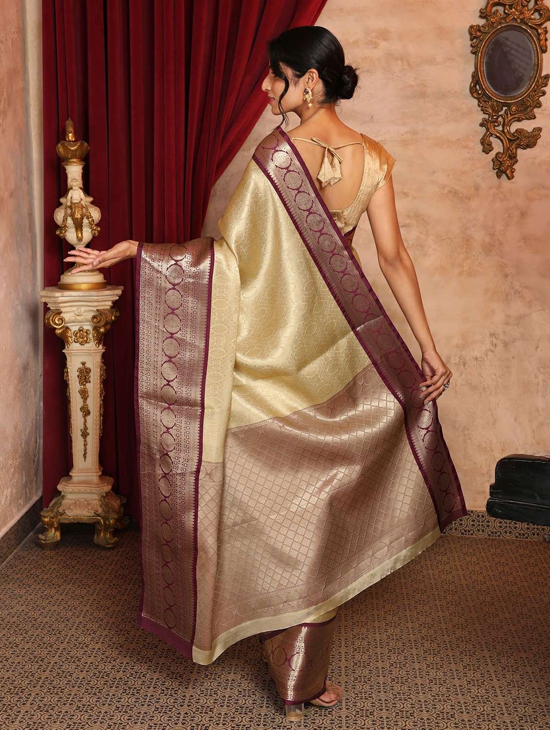women self design banarasi saree with blouse - 22184309 -  Standard Image - 4