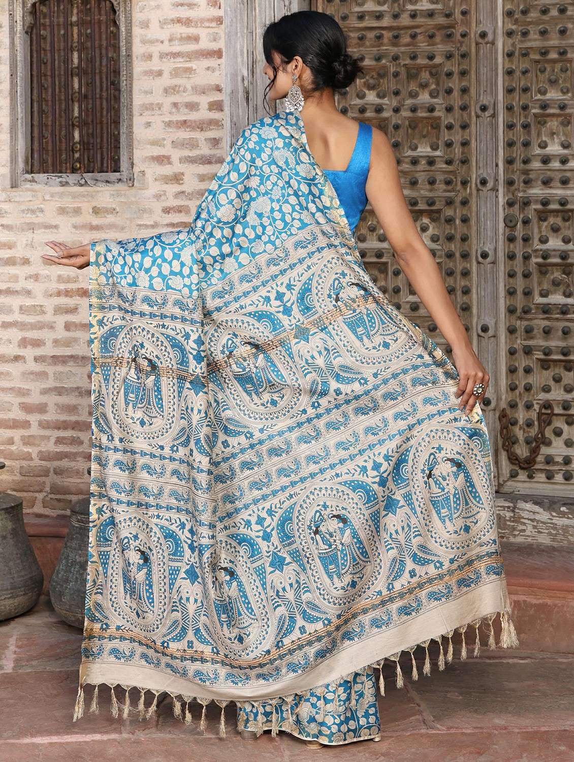 women printed casual wear saree with blouse - 22184315 -  Standard Image - 4