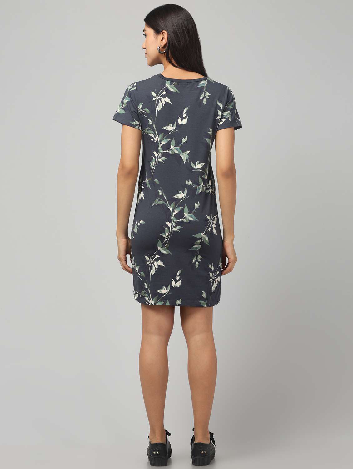 women printed short sleeve t-shirt dress - 22184366 -  Standard Image - 4