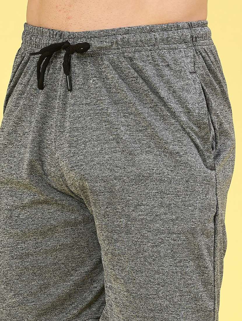 men solid mid rise regular fit sport shorts - 22184413 -  Standard Image - 1