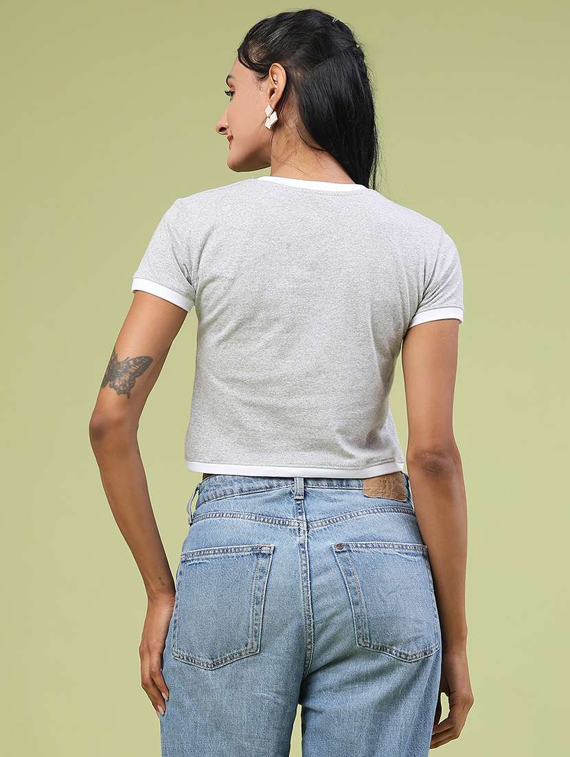 women printed short sleeve crop t-shirt - 22184435 -  Standard Image - 4