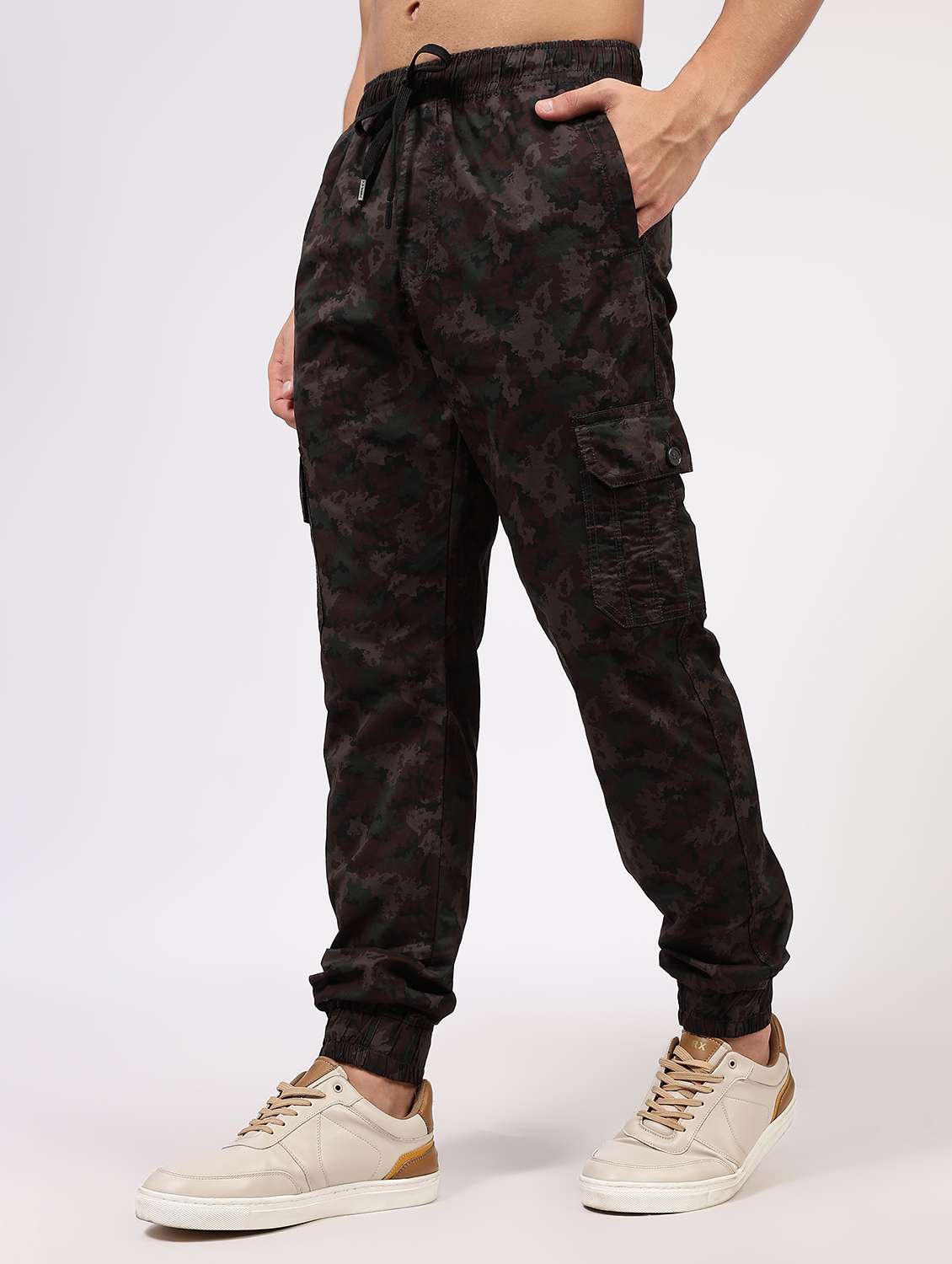 men camouflage mid rise regular fit jogger - 22184665 -  Standard Image - 1
