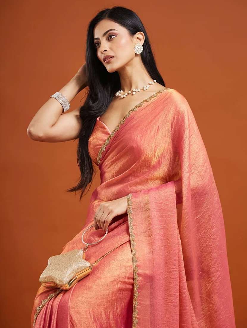 women solid with embellished bordered saree with blouse - 22185053 -  Standard Image - 4