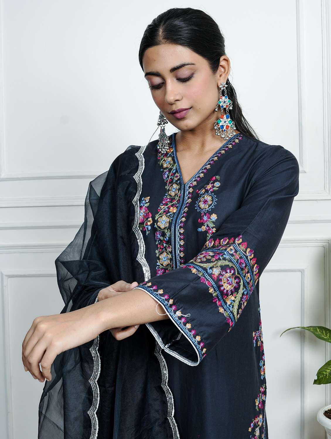 women solid with work long sleeve kurta pant with dupatta set - 22185080 -  Standard Image - 4