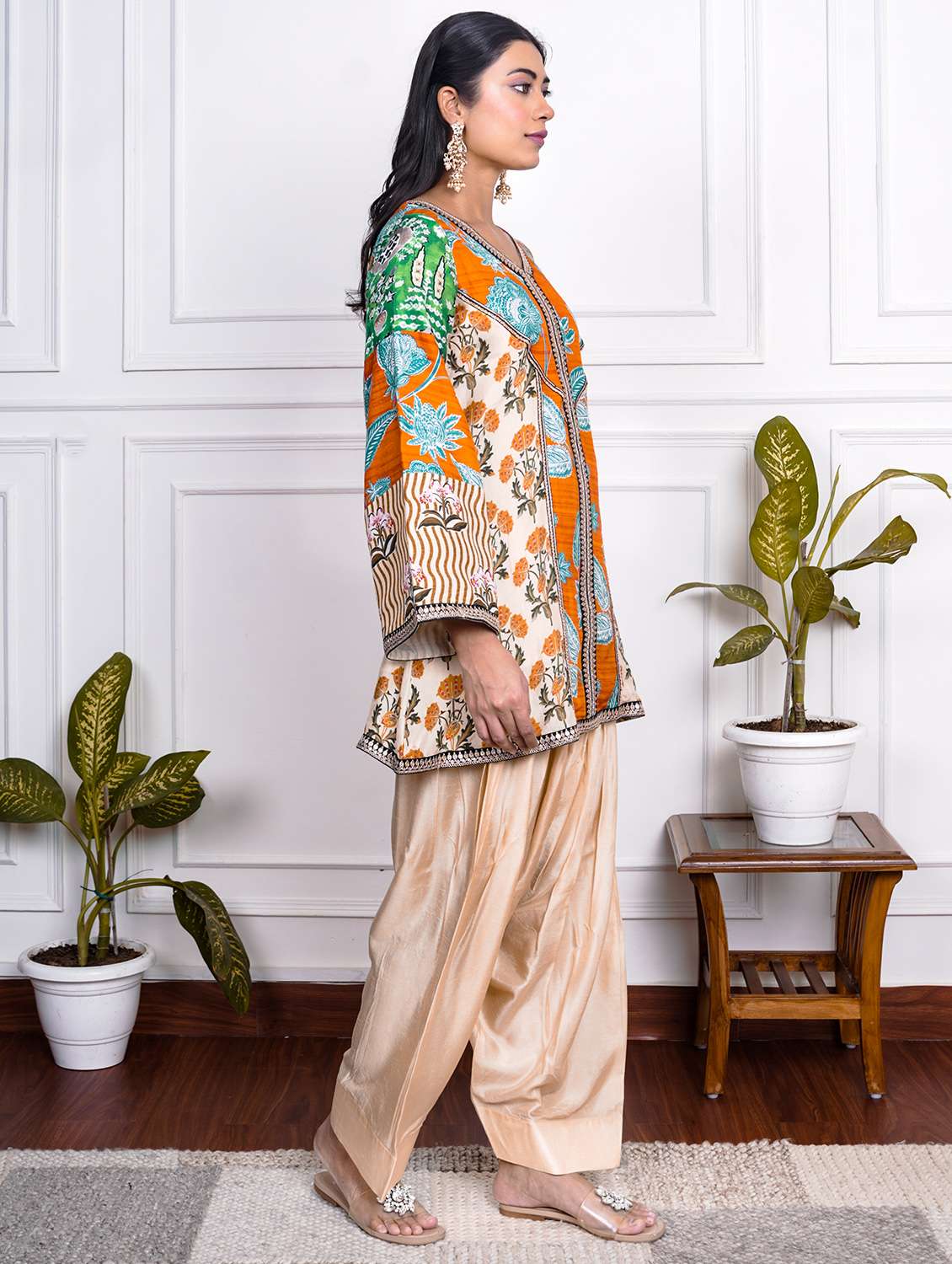 women printed long sleeve kurta salwar set - 22185090 -  Standard Image - 1