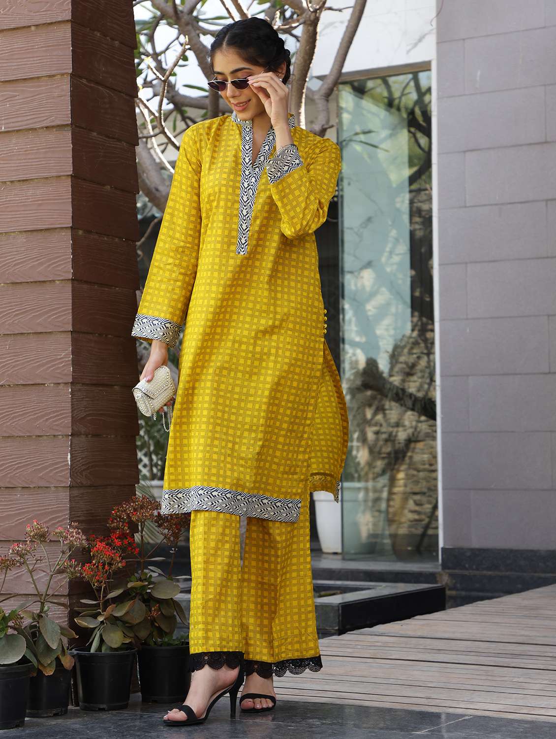 women printed long sleeve kurta pant set - 22185099 -  Standard Image - 1